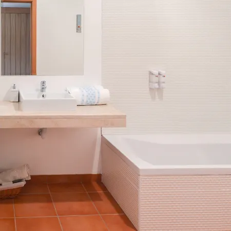 Retiro Do Bosque * Minde